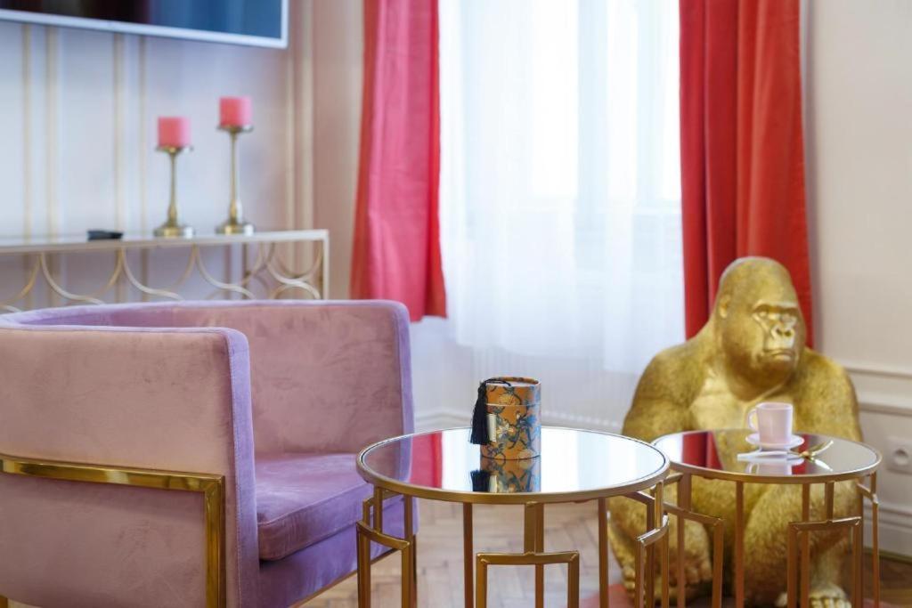 Urban Premier Apartment